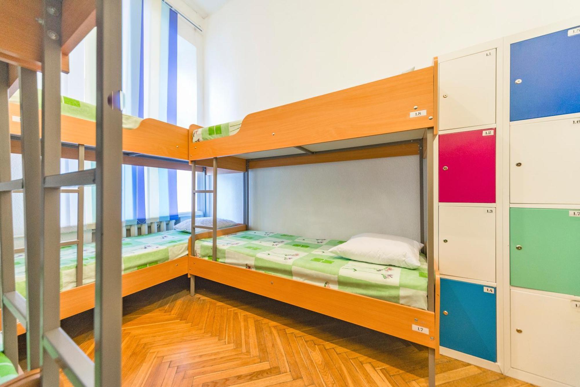Muzey Hostel Kyiv Exterior photo