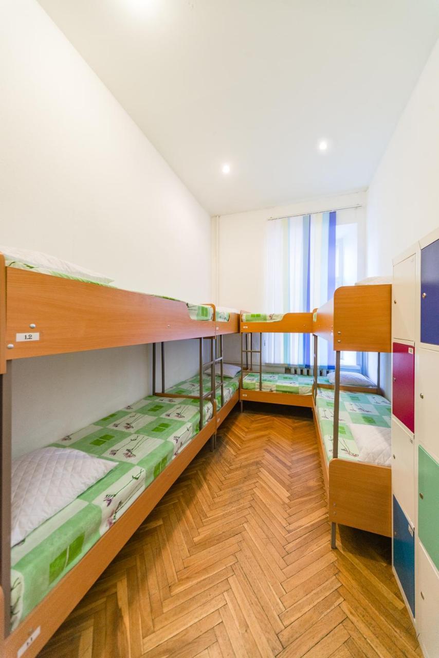 Muzey Hostel Kyiv Exterior photo